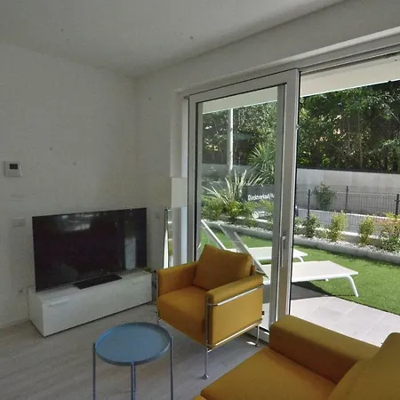 Terre Scaligere With Pool Apartament