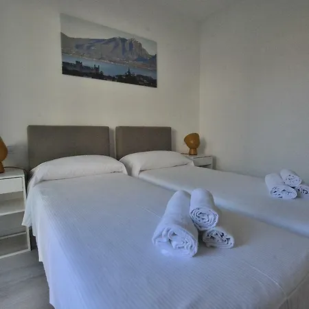 Terre Scaligere With Pool Apartament Torri Del Benaco